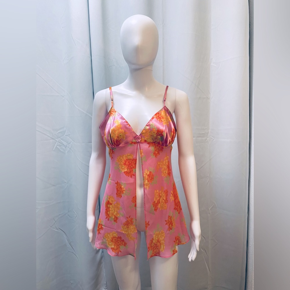 NWOT Avon Women’s Babydoll Slip